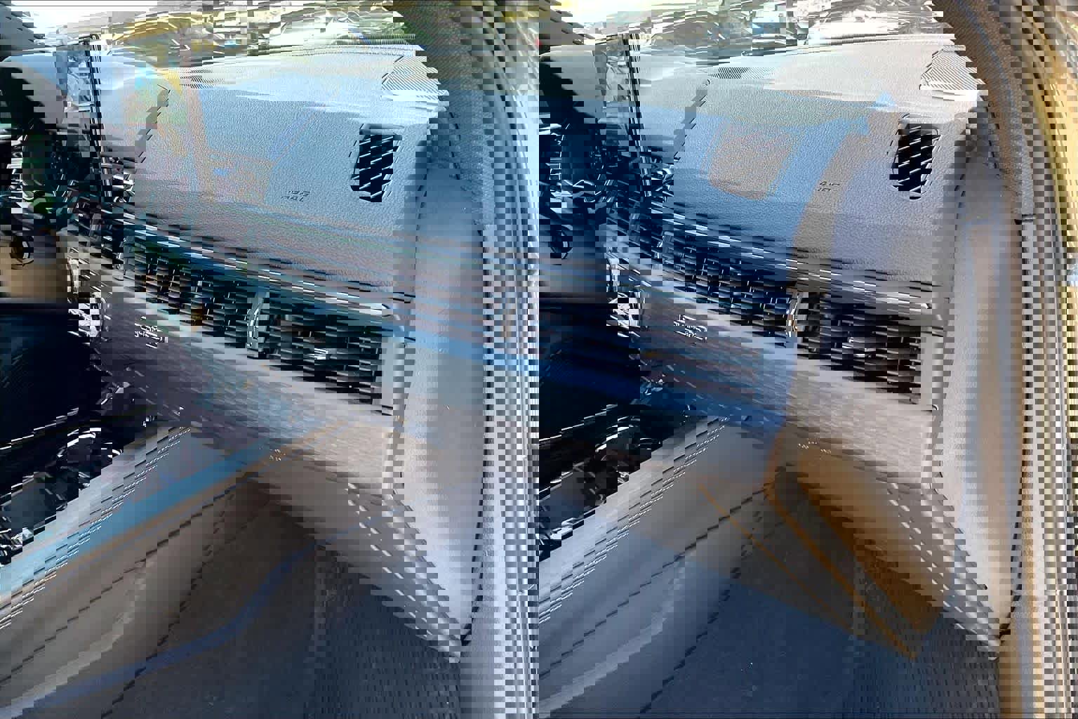 Used 2021 Audi A4 2.0T Premium Plus w/ Premium Plus Package image 19