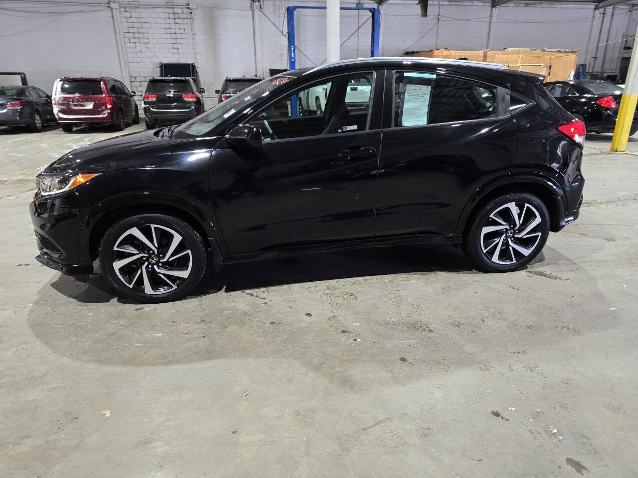 Used 2019 Honda HR-V Sport image 4