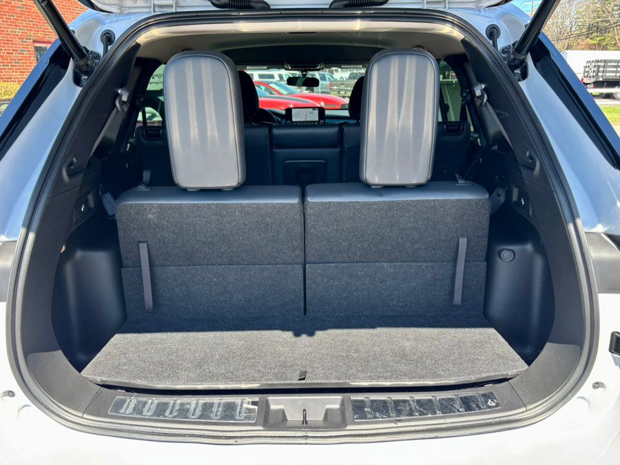Used 2023 Mitsubishi Outlander SE image 32