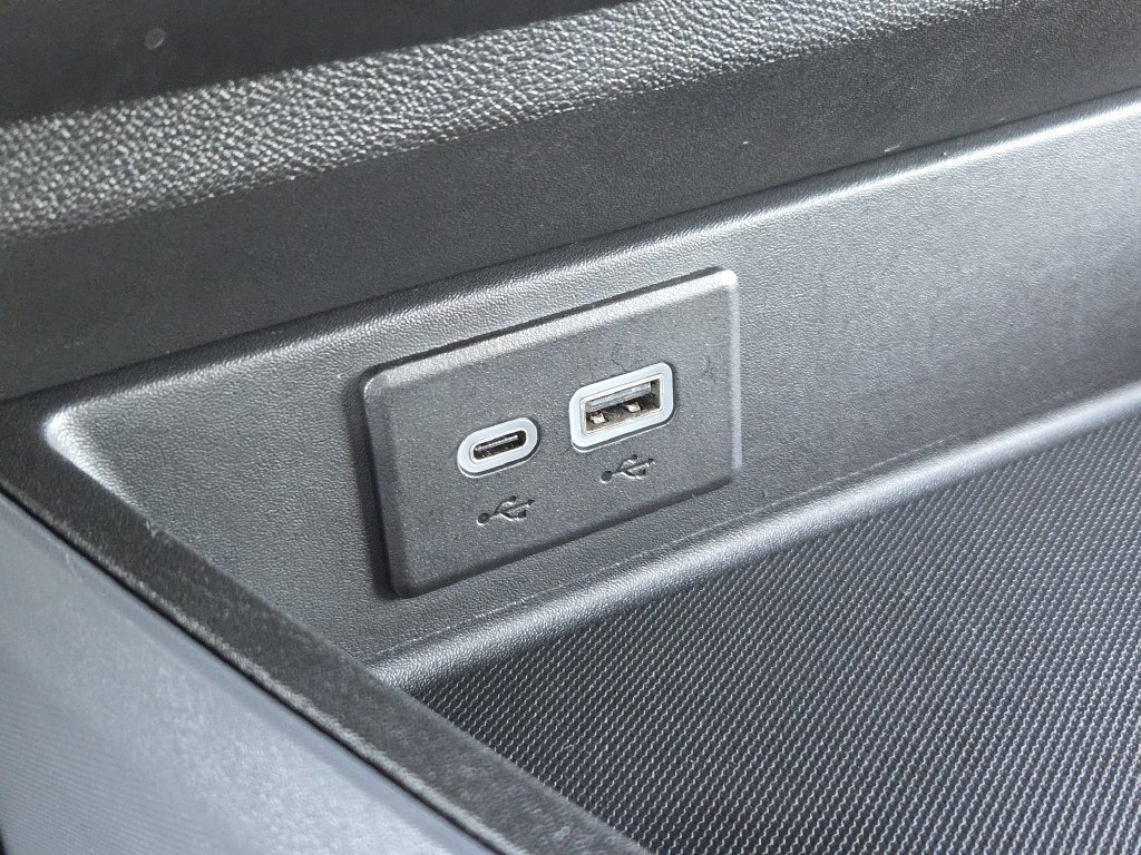 Used 2024 Chevrolet Brightdrop 600 w/ Battery Pack, Max Range AWD/4WD image 20