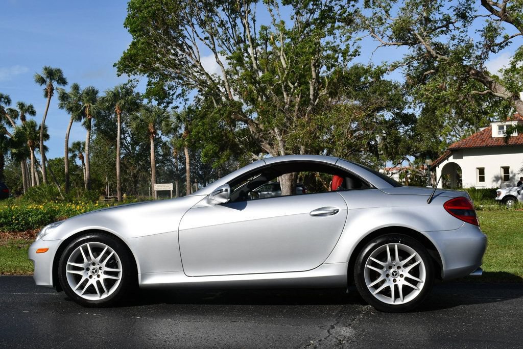 Used 2009 Mercedes-Benz SLK 300 image 31