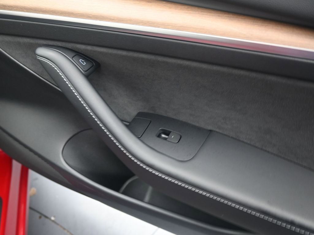 Used 2023 Tesla Model 3 Standard Range image 19