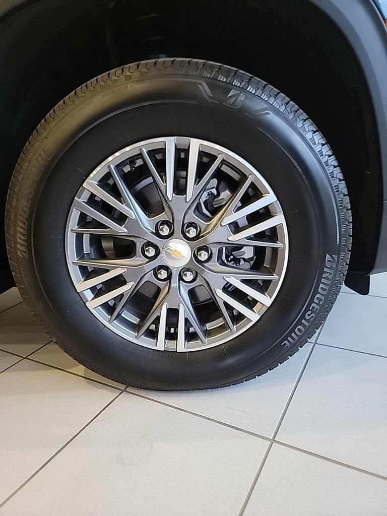 New 2026 Chevrolet Traverse LT w/ Driver Confidence Package image 11