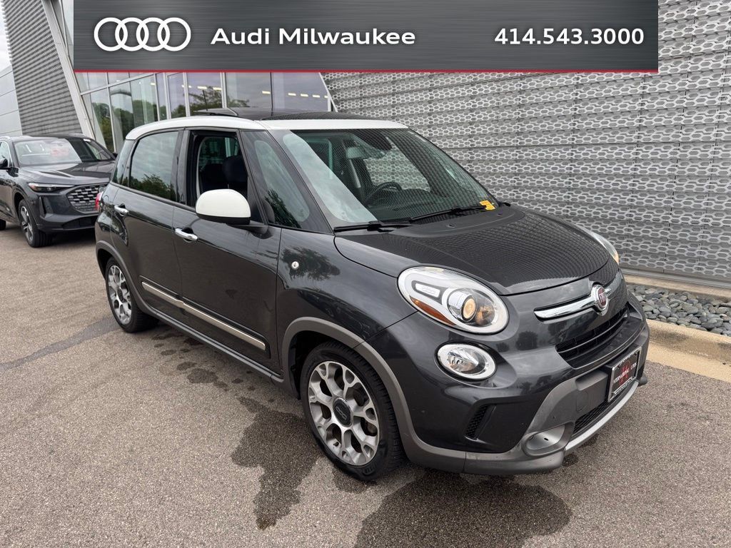 Used 2017 FIAT 500L Trekking w/ Premium Package FWD image 1