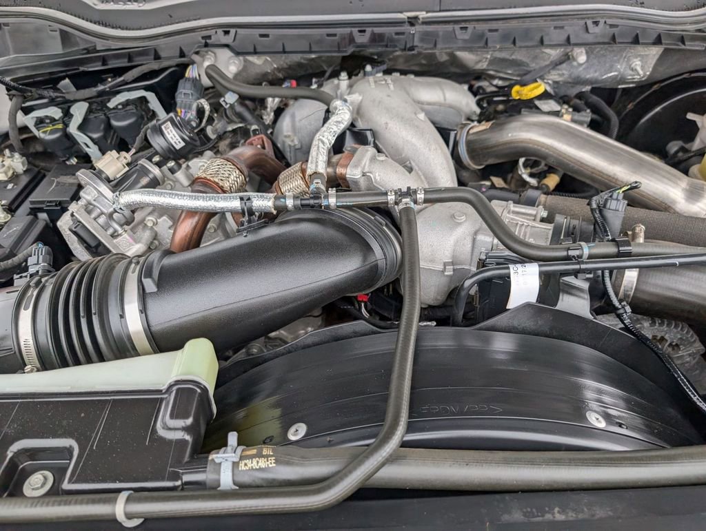 Certified 2021 Ford F250 Lariat w/ Chrome Package image 51