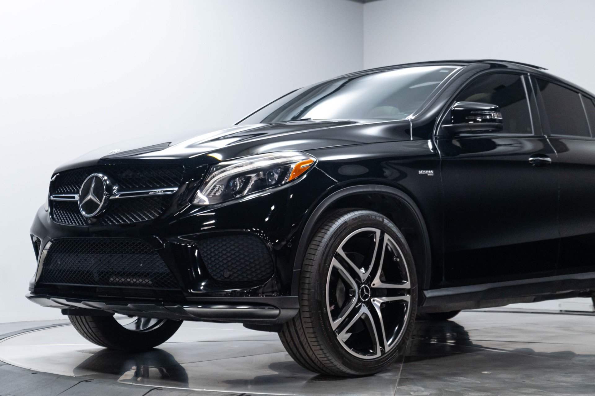 Used 2018 Mercedes-Benz GLE 43 AMG 4MATIC Coupe image 4