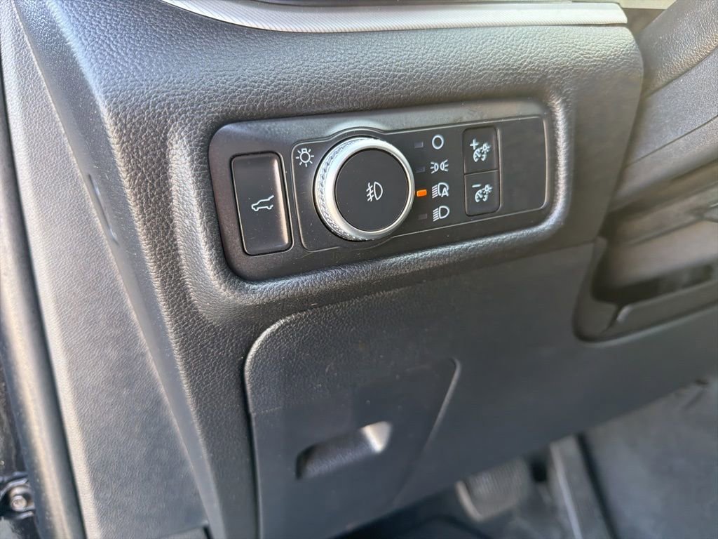 Used 2020 Ford Explorer XLT w/ Equipment Group 202A image 15