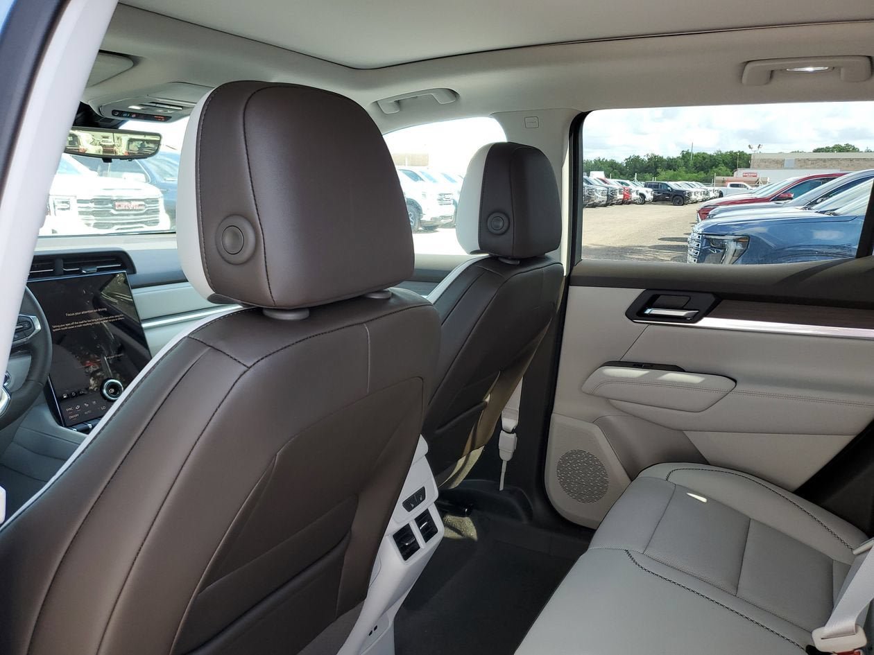 New 2026 GMC Terrain Denali AWD/4WD image 10