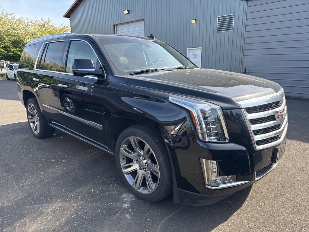 Used 2016 Cadillac Escalade Premium AWD/4WD image 7