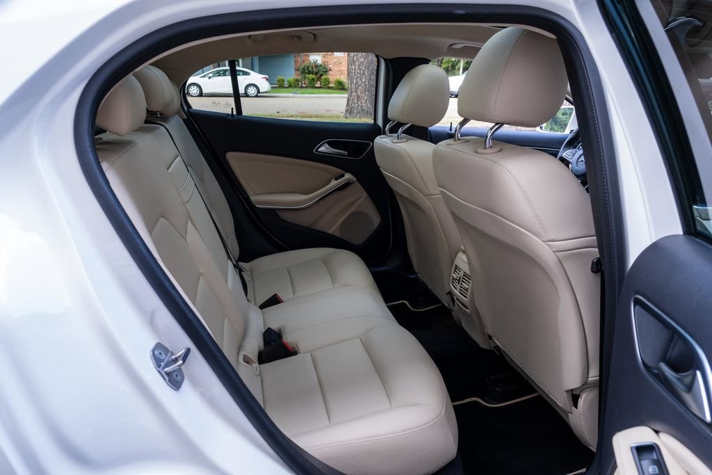 Used 2019 Mercedes-Benz GLA 250 4MATIC image 30