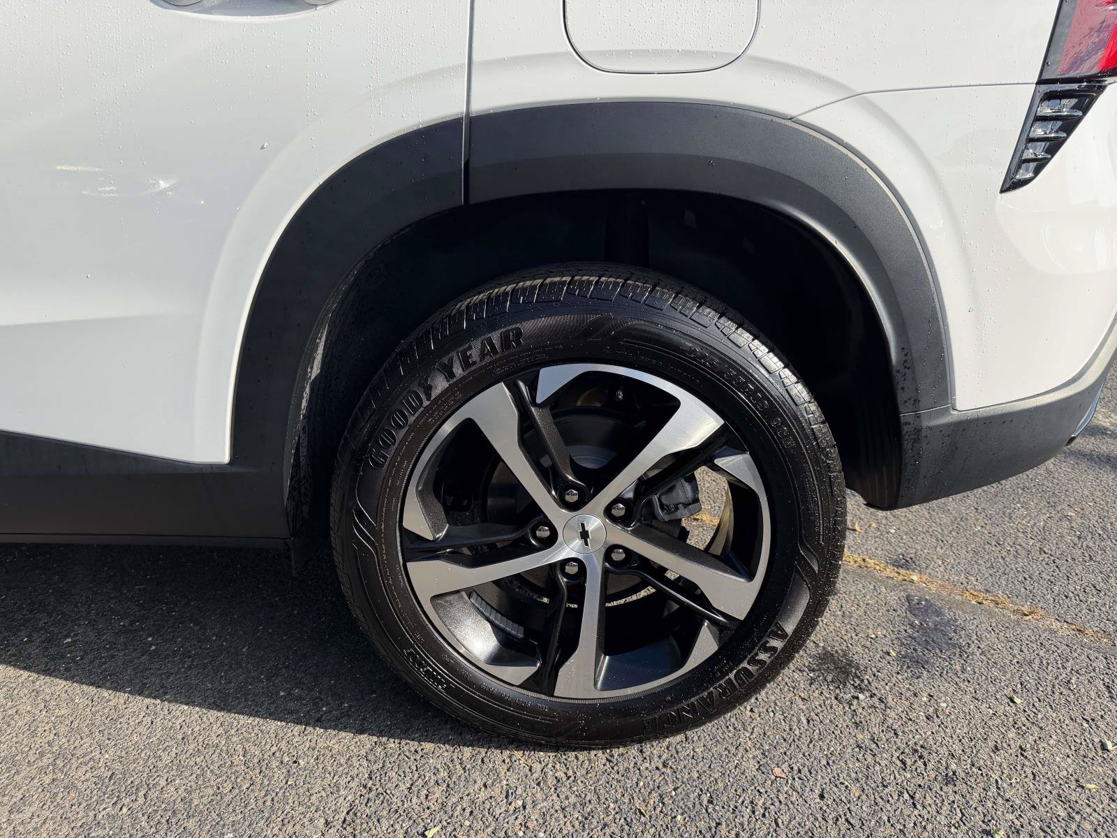 Certified 2024 Chevrolet Trax RS w/ Driver Confidence Package FWD image 8