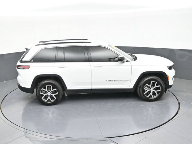 Used 2024 Jeep Grand Cherokee Limited w/ Trailer Tow Package AWD/4WD image 62