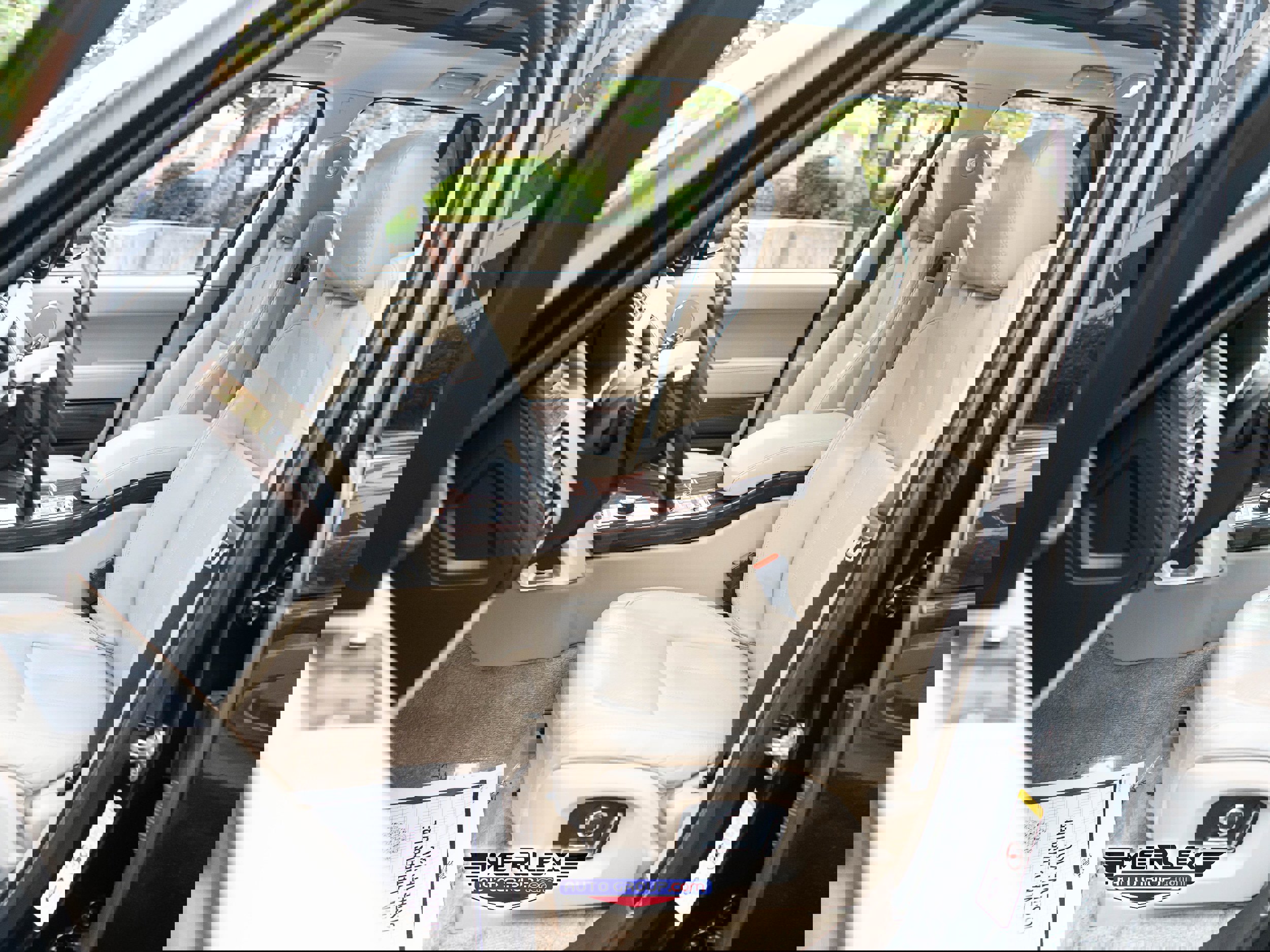 Used 2017 Land Rover Range Rover Supercharged image 16