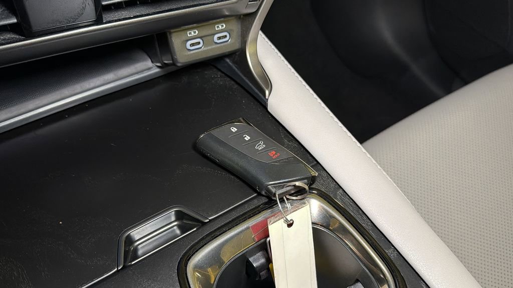 Used 2023 Lexus RX 350 Premium w/ Accessory Package AWD/4WD image 28