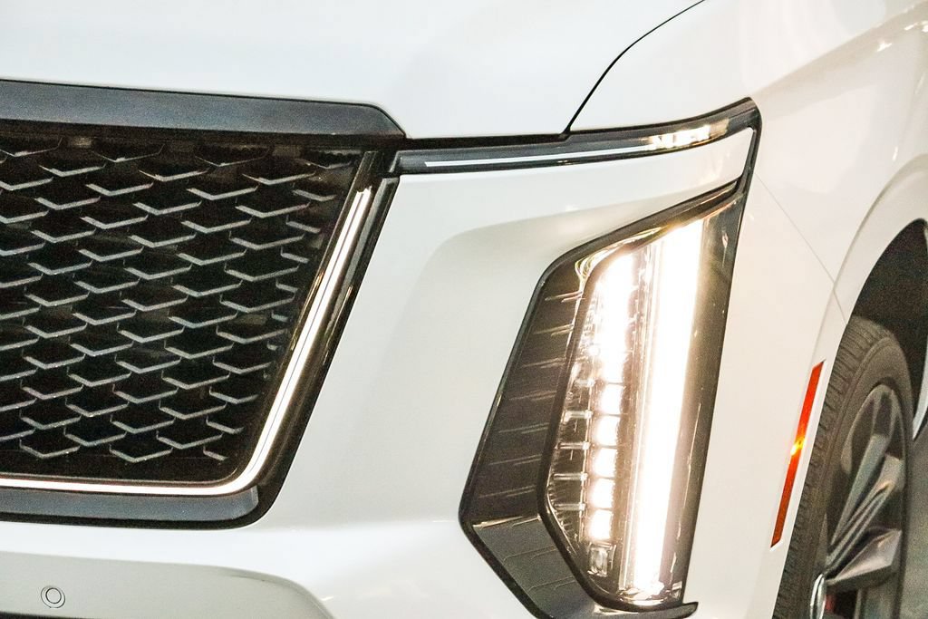 Used 2025 Cadillac Escalade V AWD/4WD image 5
