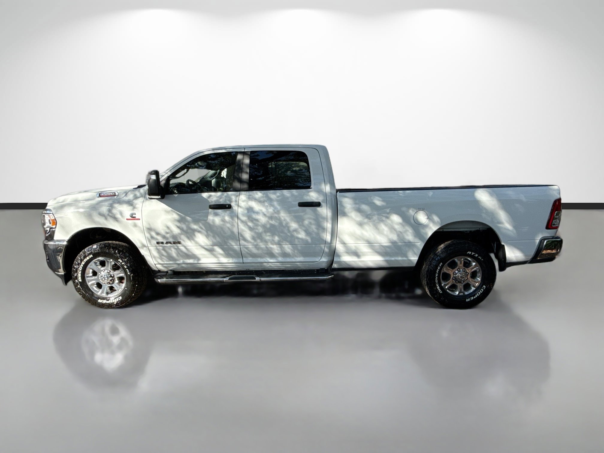 Used 2024 RAM 3500 Big Horn image 6