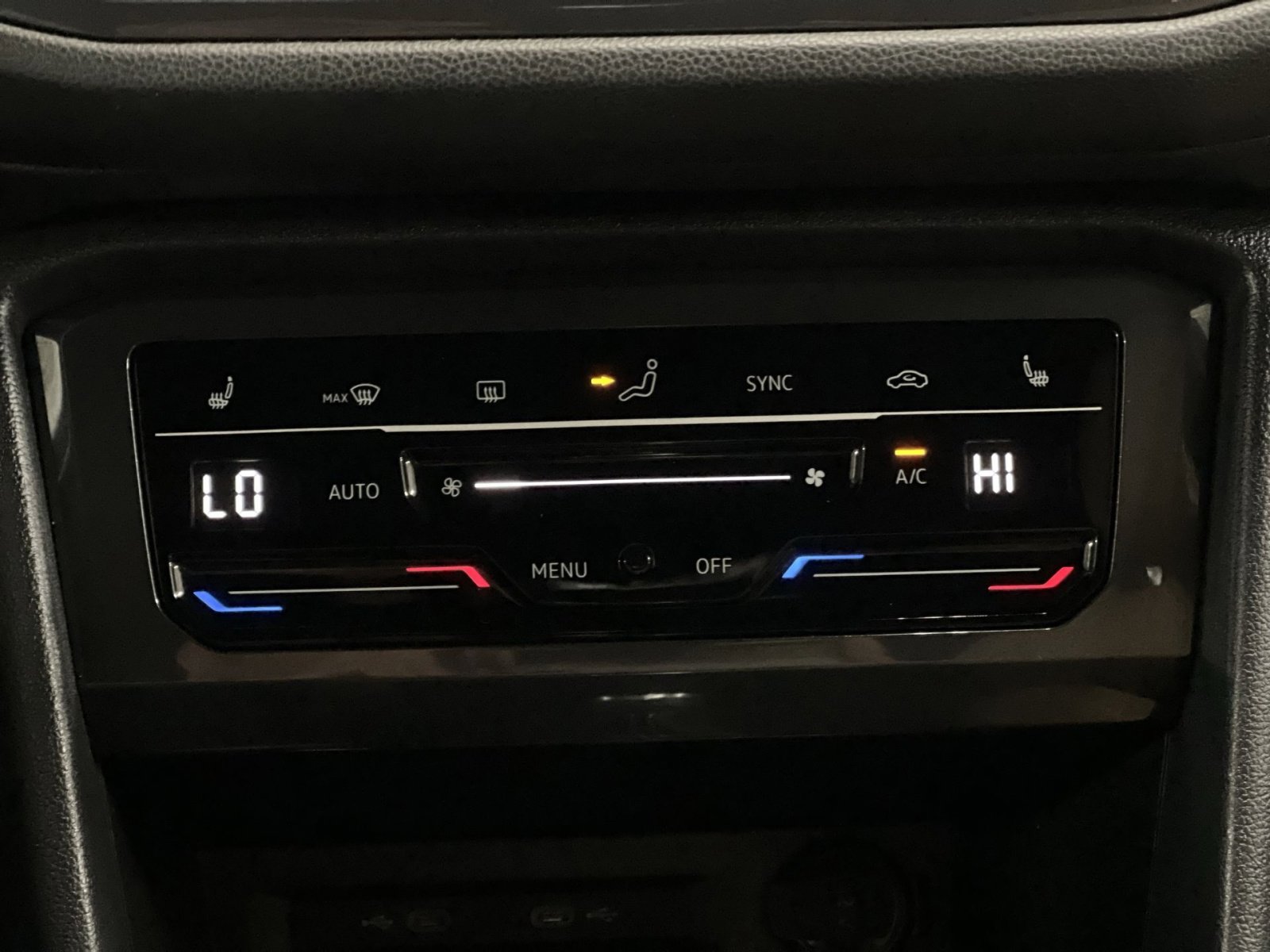 Used 2022 Volkswagen Tiguan SE image 20