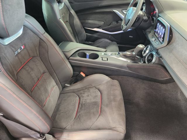 Used 2019 Chevrolet Camaro ZL1 RWD image 20