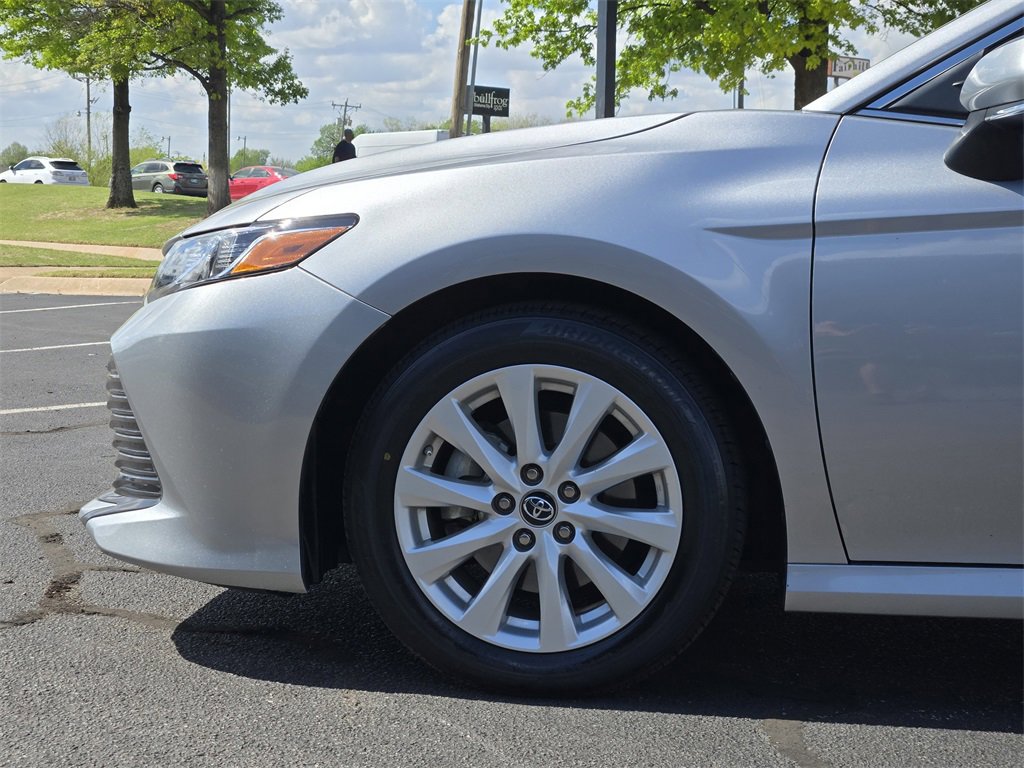 Used 2019 Toyota Camry LE w/ Convenience Package image 8