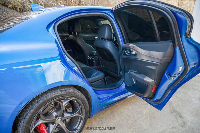 Used 2020 Alfa Romeo Giulia Quadrifoglio w/ Nero Edizione image 60