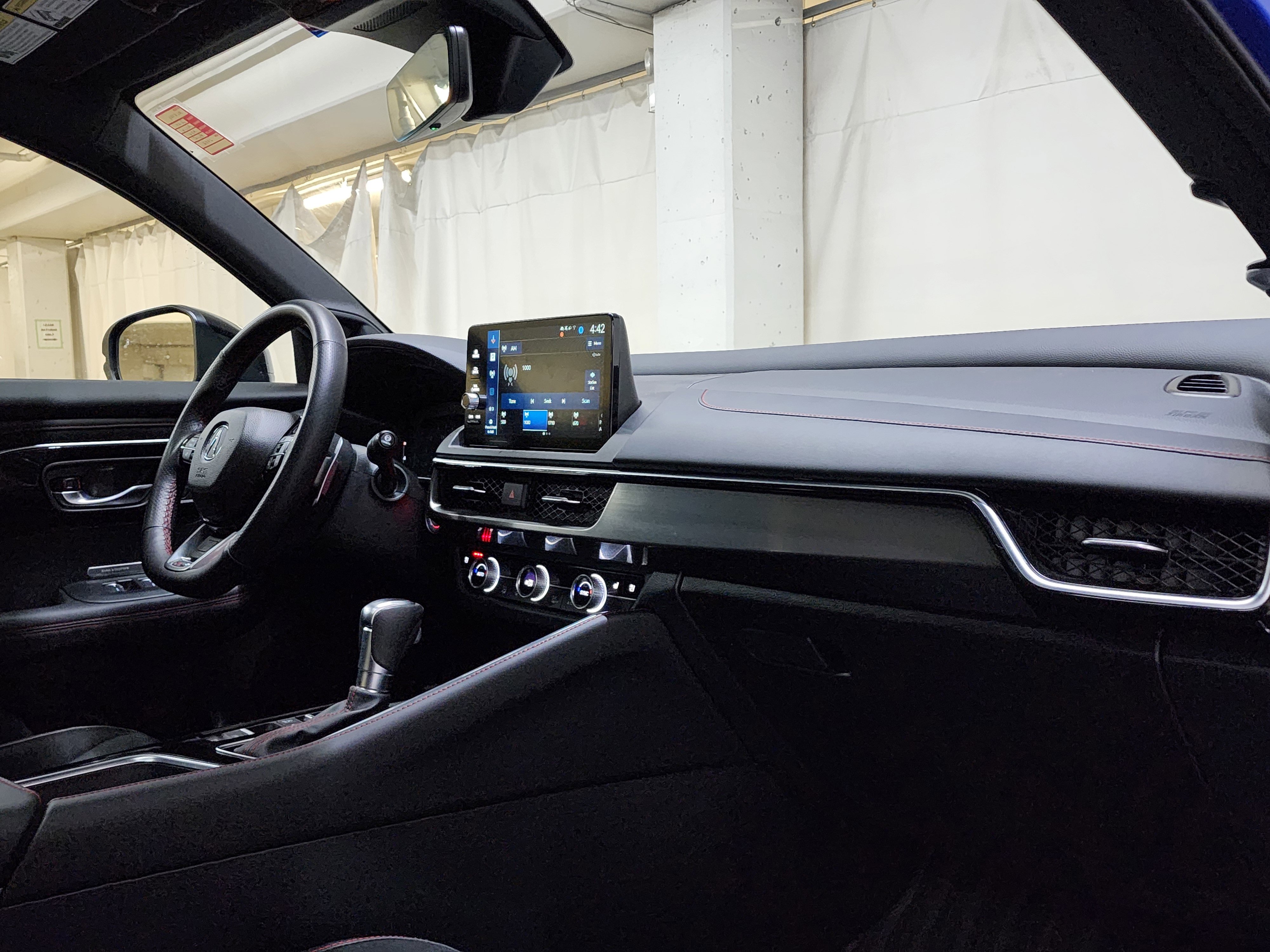 Certified 2025 Acura ADX A-Spec image 22