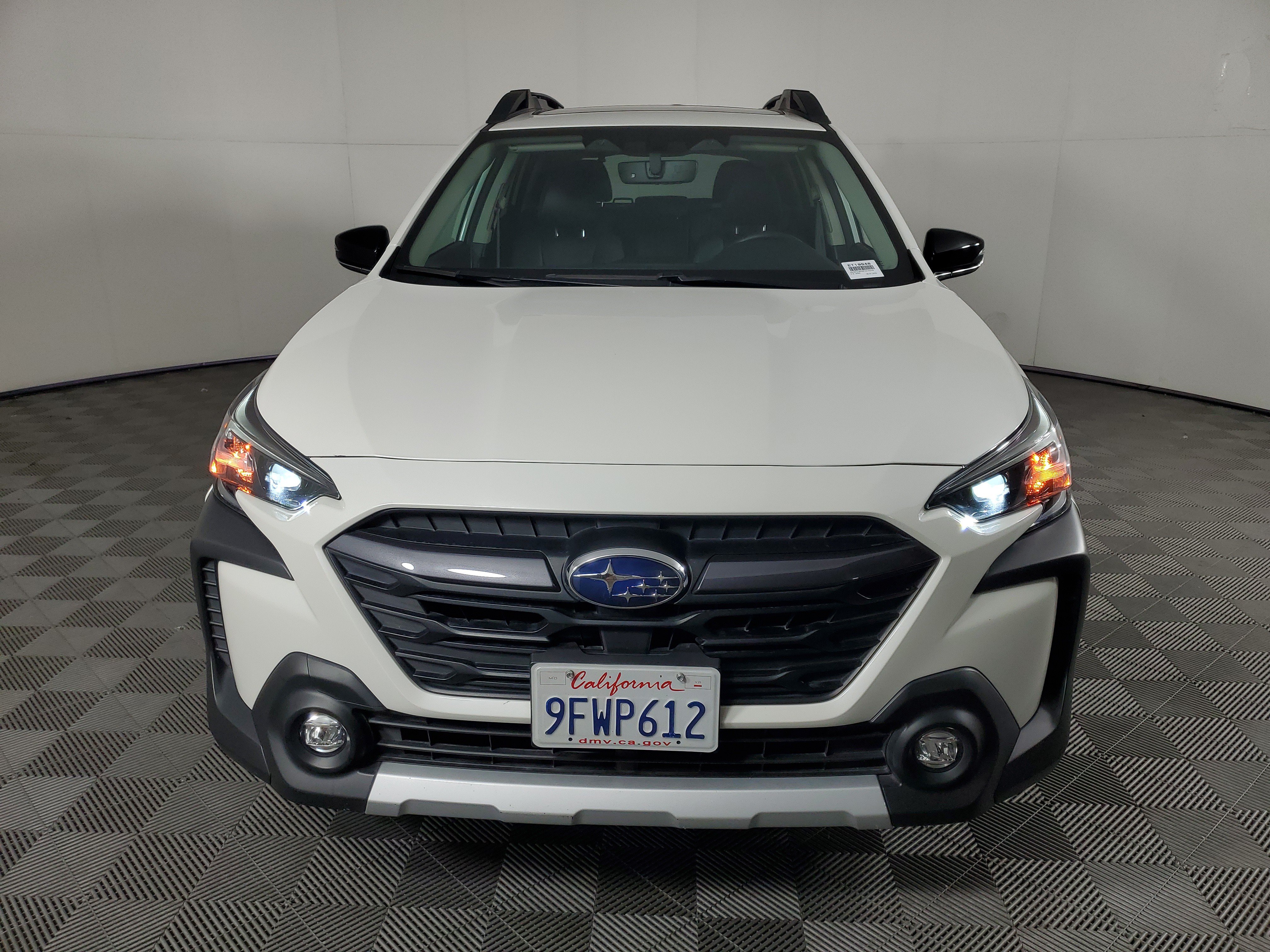 Used 2023 Subaru Outback Limited AWD/4WD image 9