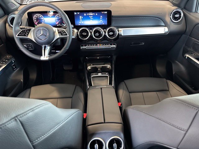New 2026 Mercedes-Benz GLB 250 4MATIC image 10