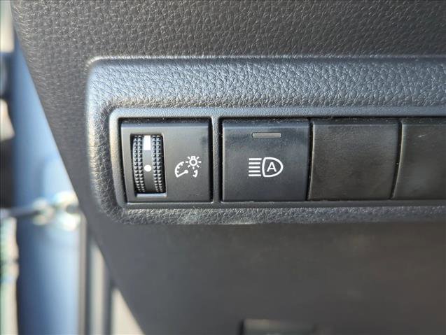 Used 2020 Toyota Corolla SE image 21