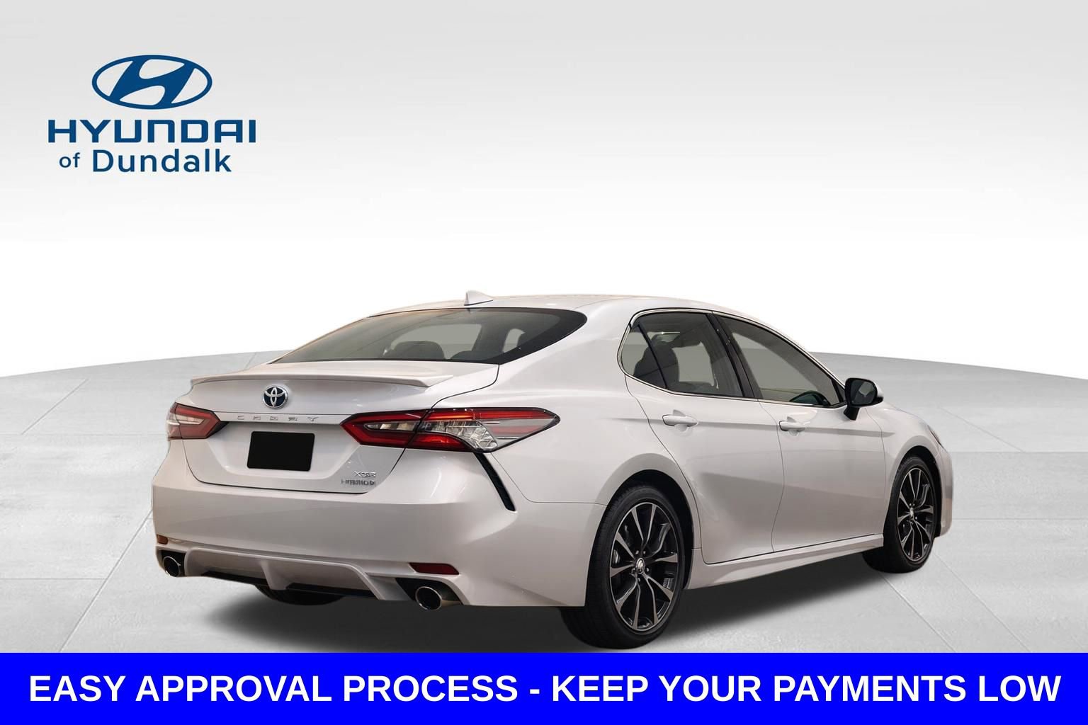 Used 2024 Toyota Camry XSE w/ Navigation Package image 2