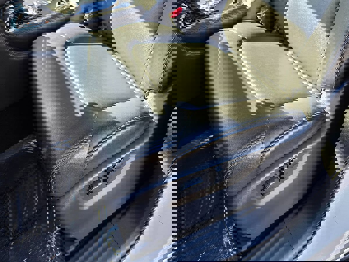 Used 2023 Nissan Armada SV image 16