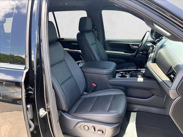 Used 2026 Chevrolet Tahoe LT w/ Comfort Package RWD image 9