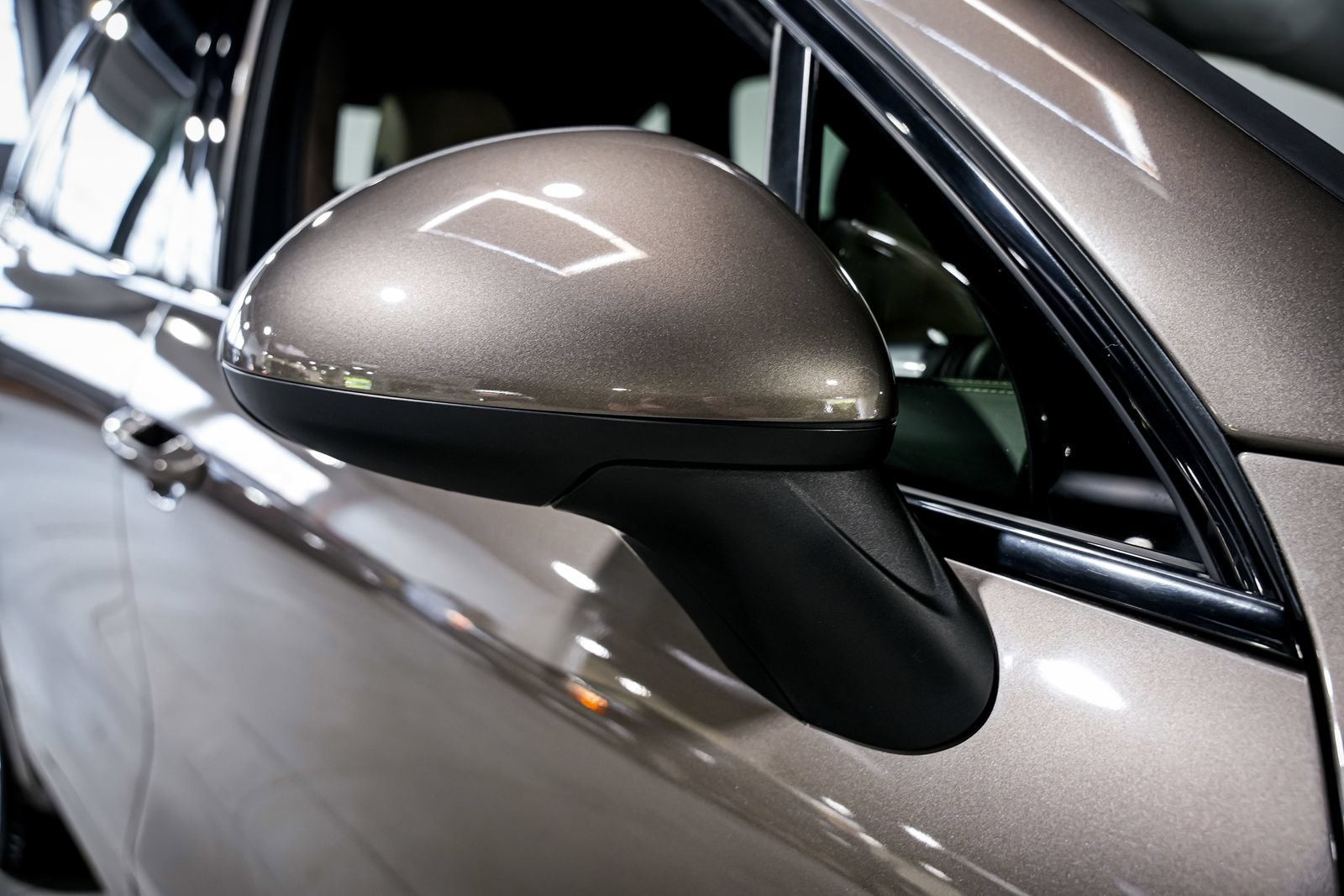 Used 2013 Porsche Cayenne Turbo AWD/4WD image 47