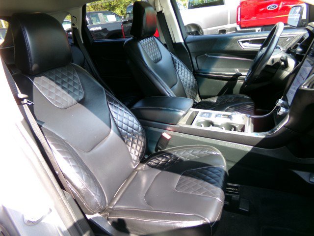 Used 2023 Ford Edge Titanium image 13