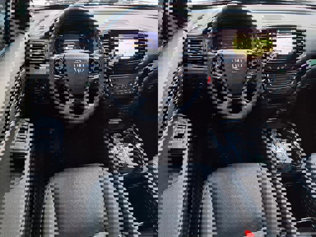 Used 2023 Honda Passport Elite image 8