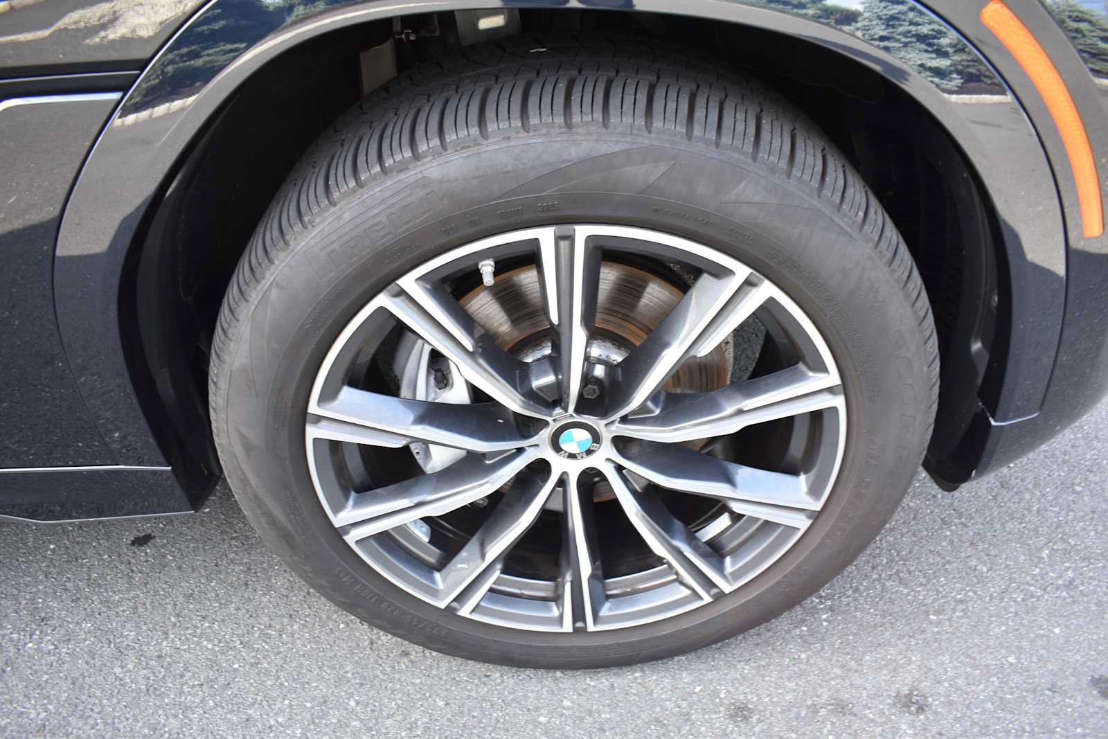 Used 2024 BMW X6 xDrive40i w/ Premium Package AWD/4WD image 23