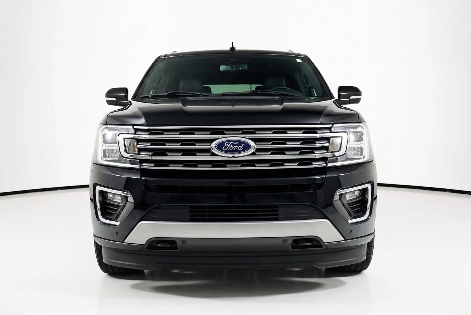 Used 2021 Ford Expedition Limited AWD/4WD image 2