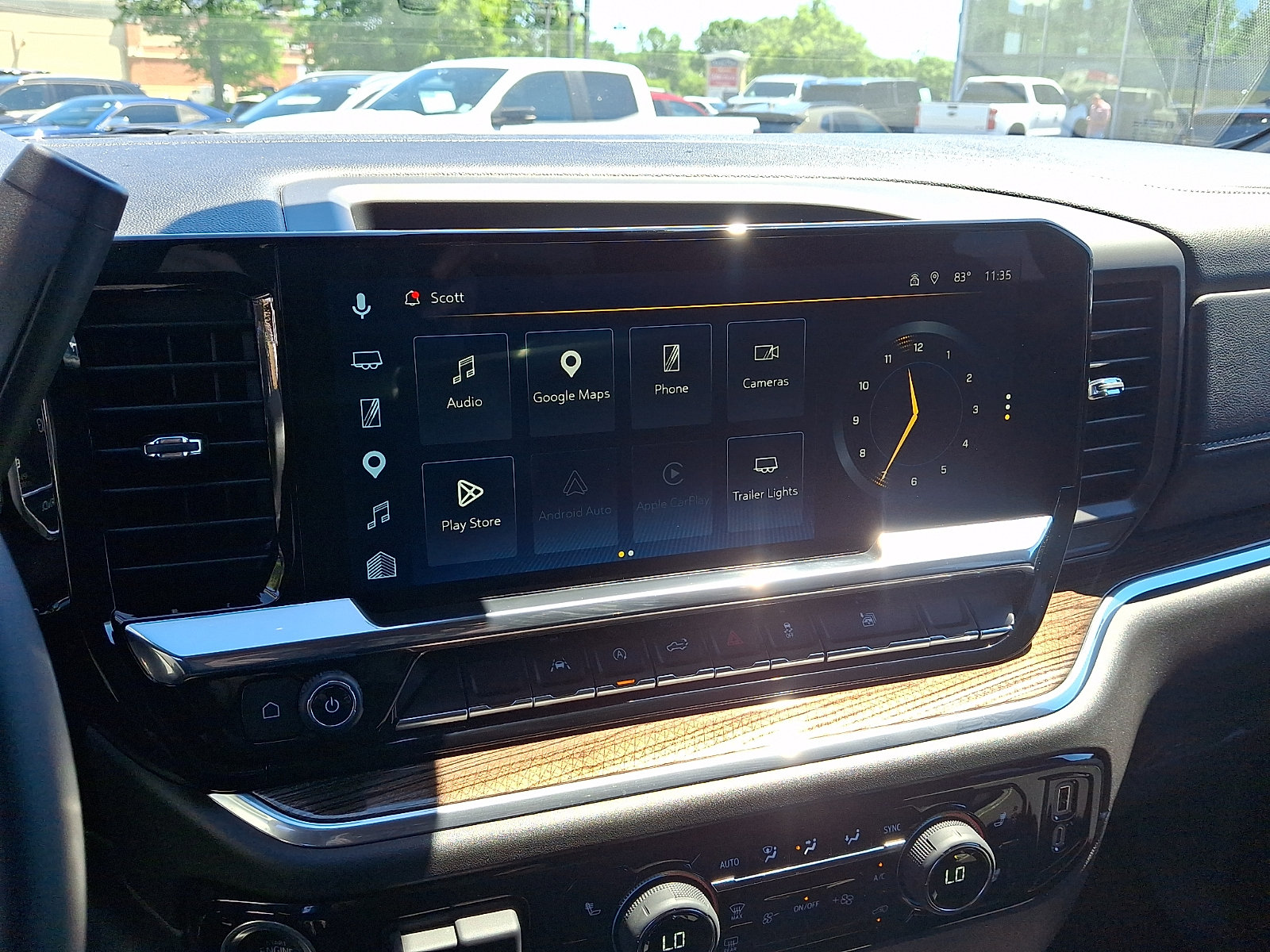 Used 2025 Chevrolet Silverado 1500 LT AWD/4WD image 17