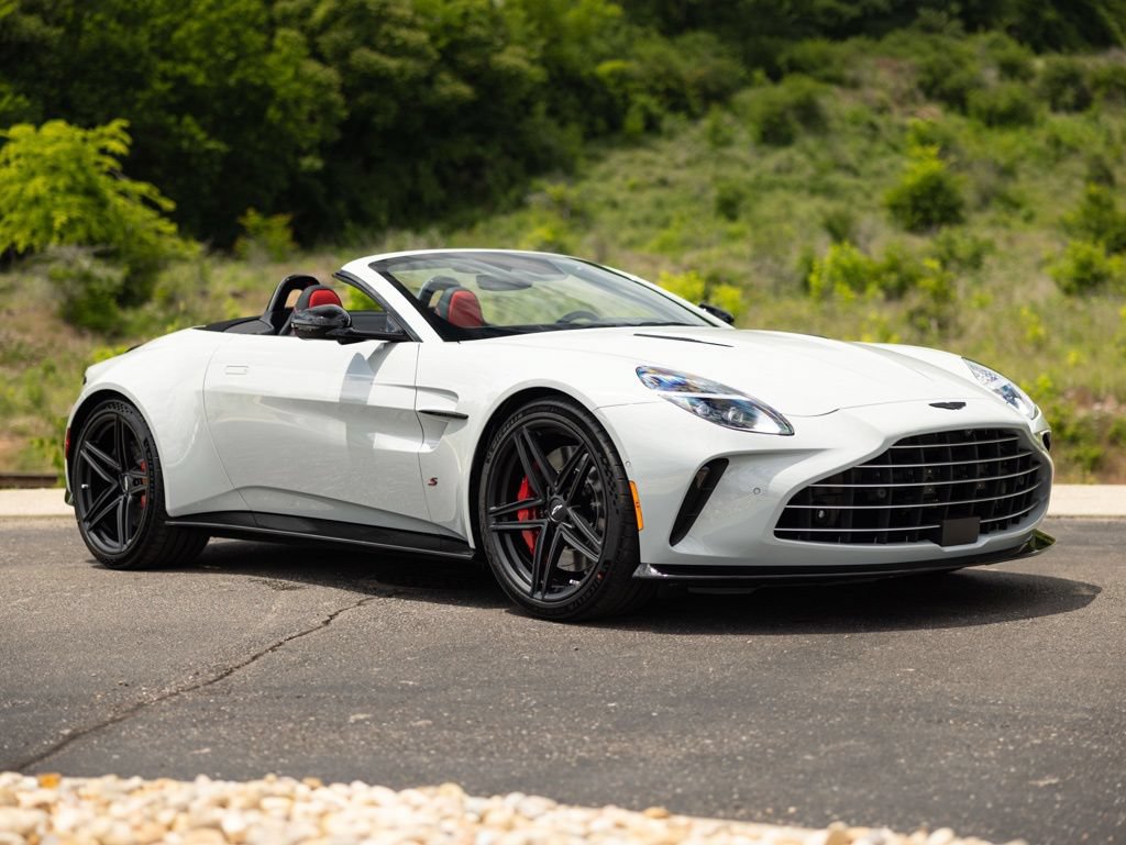 New 2026 Aston Martin V8 Vantage S RWD image 9