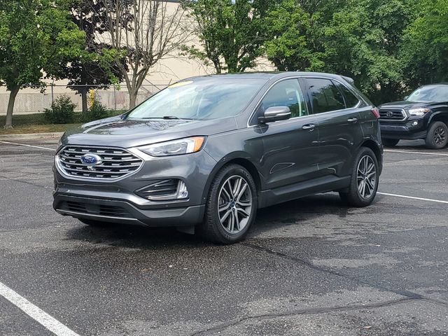 Used 2019 Ford Edge Titanium w/ Equipment Group 301A AWD/4WD image 2