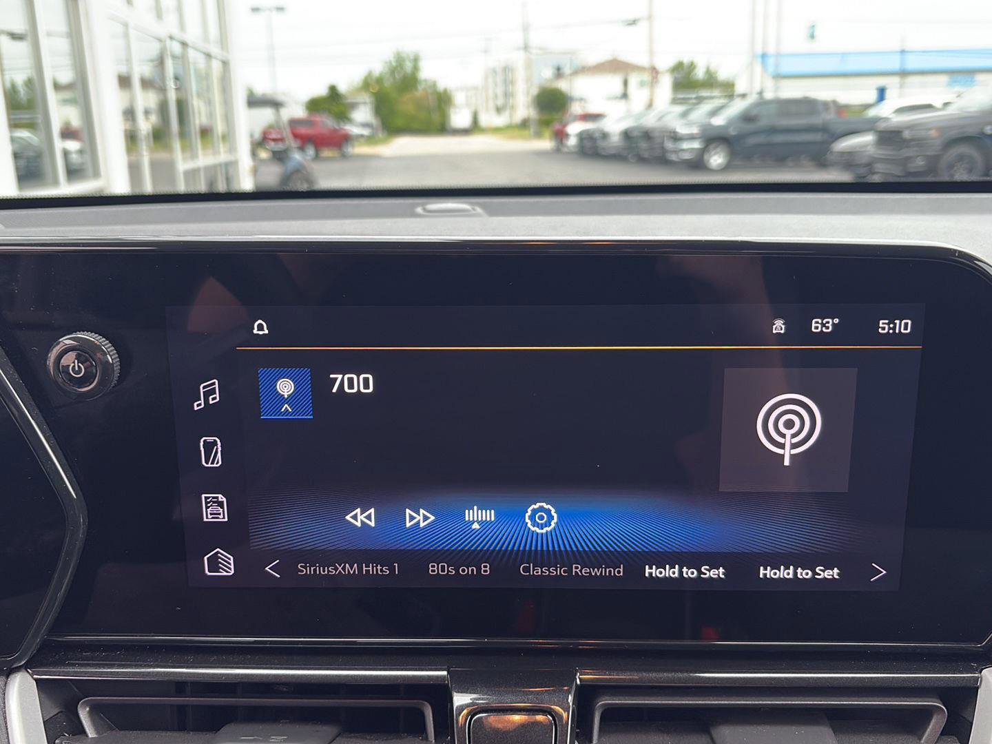 Used 2025 Chevrolet TrailBlazer LT w/ Convenience Package FWD image 13