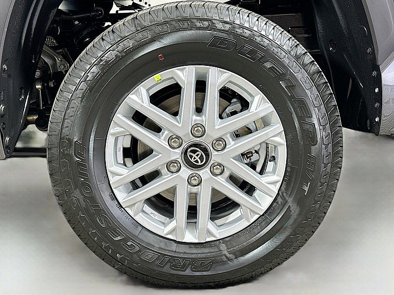 New 2026 Toyota Tundra SR5 image 18