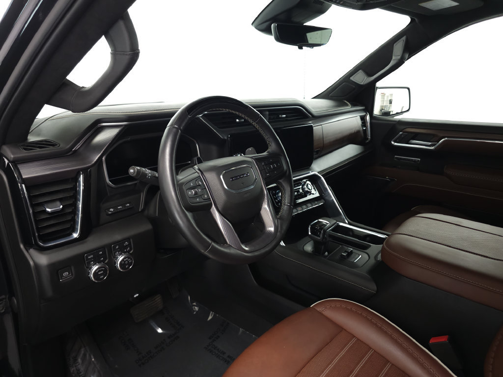 Used 2023 GMC Sierra 1500 Denali Ultimate AWD/4WD image 8