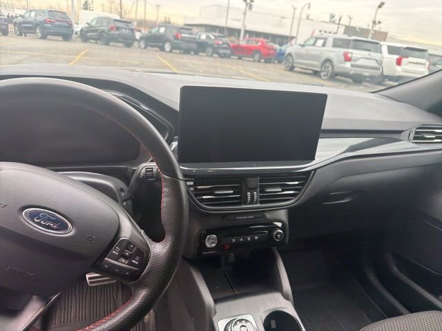 Used 2024 Ford Escape ST-Line w/ Tech Pack #1 image 16