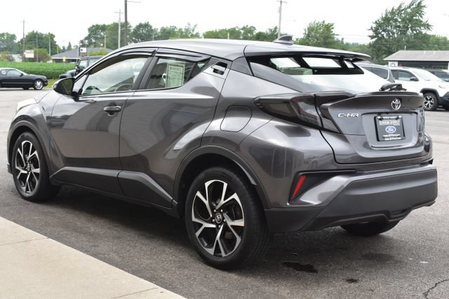 Used 2019 Toyota C-HR XLE FWD image 13