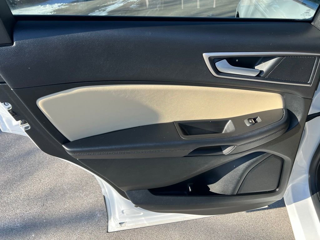 Used 2023 Ford Edge SEL w/ Convenience Package image 19