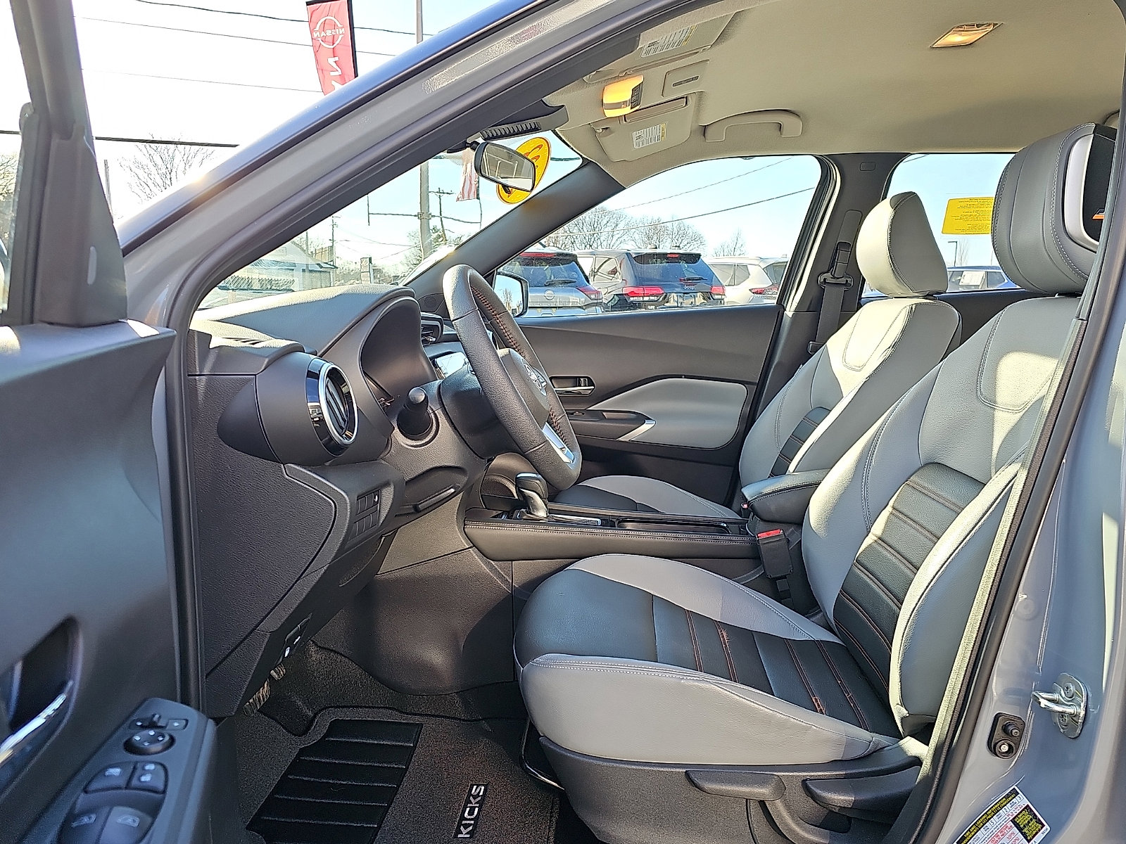 Certified 2023 Nissan Kicks SR w/ SR Premium Package image 14