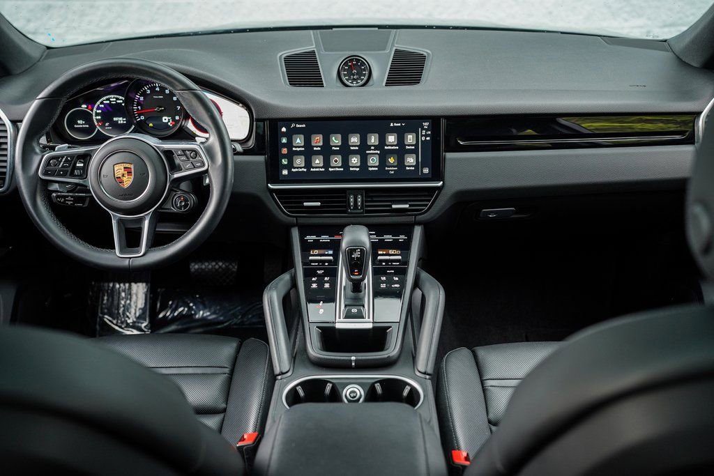 Used 2023 Porsche Cayenne Coupe w/ Premium Package image 21