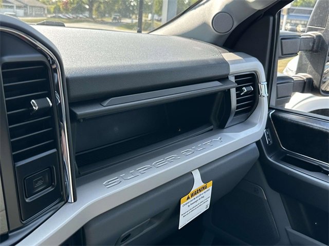 New 2026 Ford F350 XLT w/ XLT Premium Package image 31