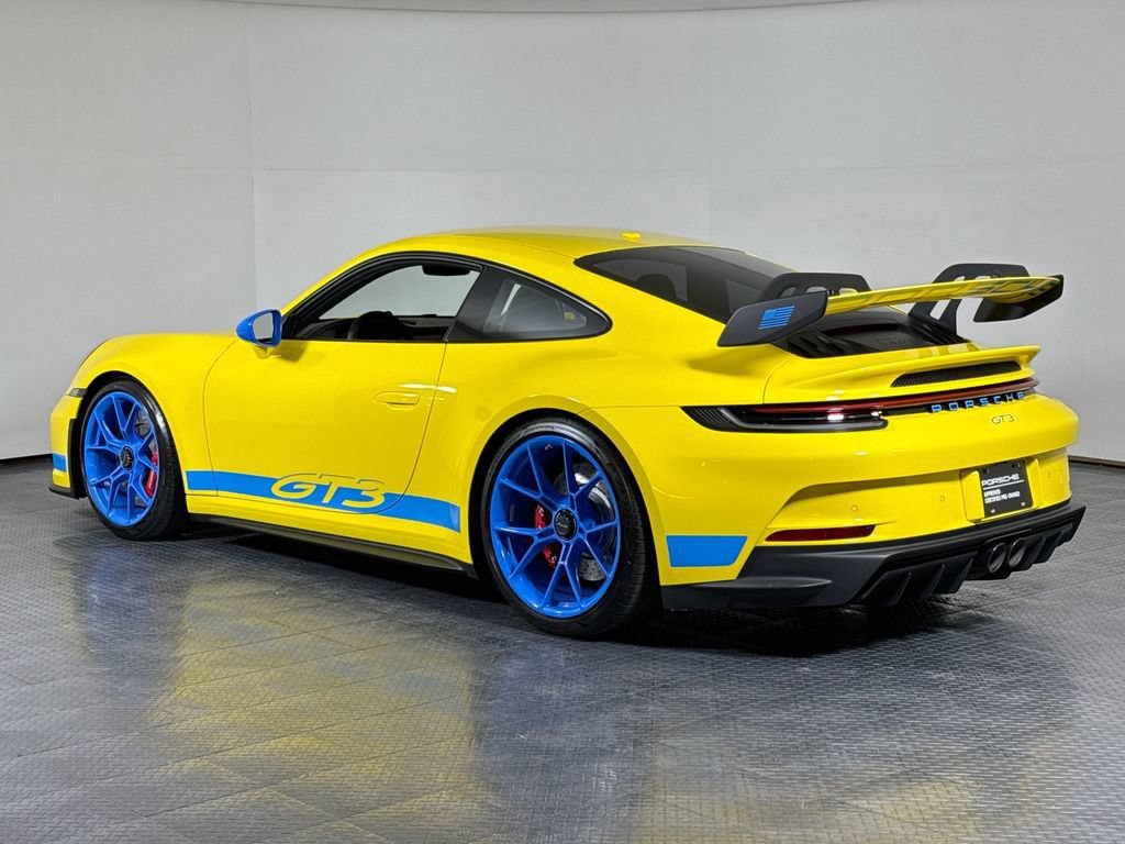 Used 2024 Porsche 911 GT3 RWD image 3