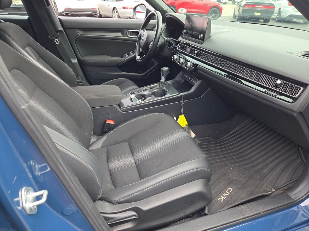 Used 2025 Honda Civic Sport image 7